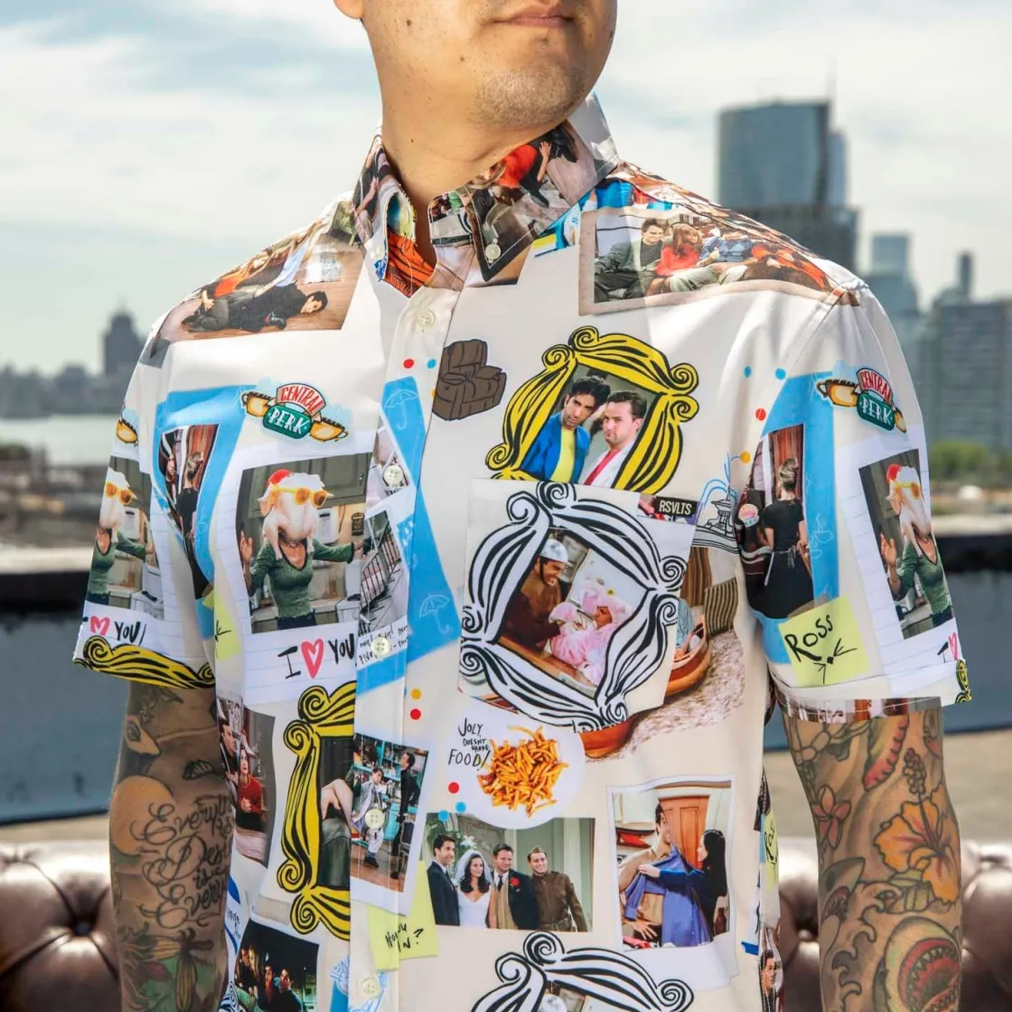 Friends|Warner Bros.|Friends "The One with the Memories" – KUNUFLEX Short Sleeve Shirt
