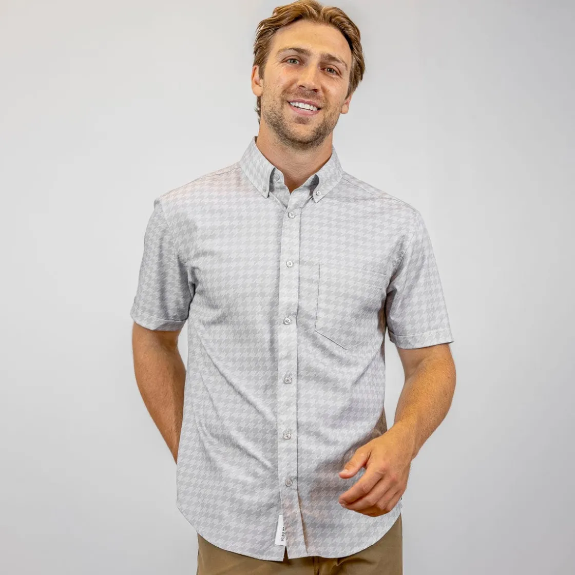 Short Sleeve Shirts|Short Sleeves|RSVLTS Release the Houndstooth – KUNUFLEX Short Sleeve Shirt