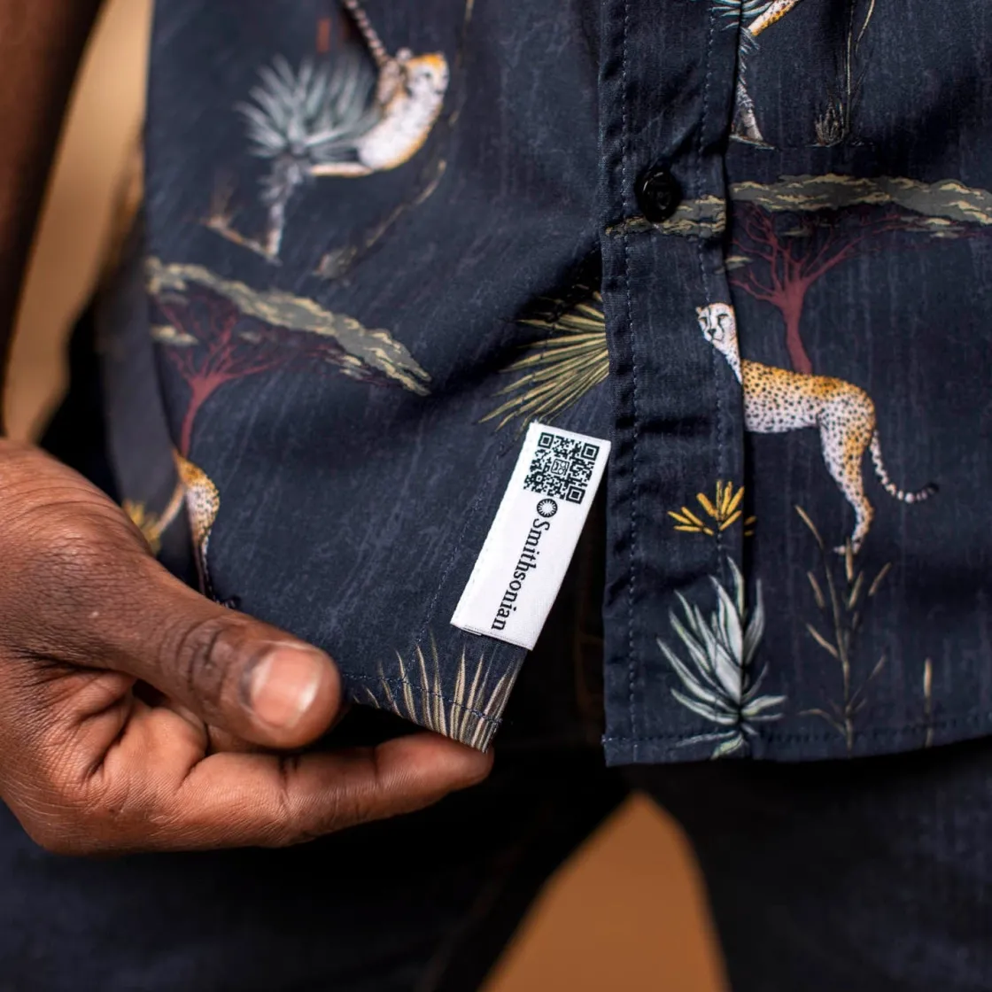 Smithsonian|Short Sleeves|Smithsonian "Speed of the Savanna" from ’s National Zoo and Conservation Biology Institute – KUNUFLEX Short Sleeve Shirt