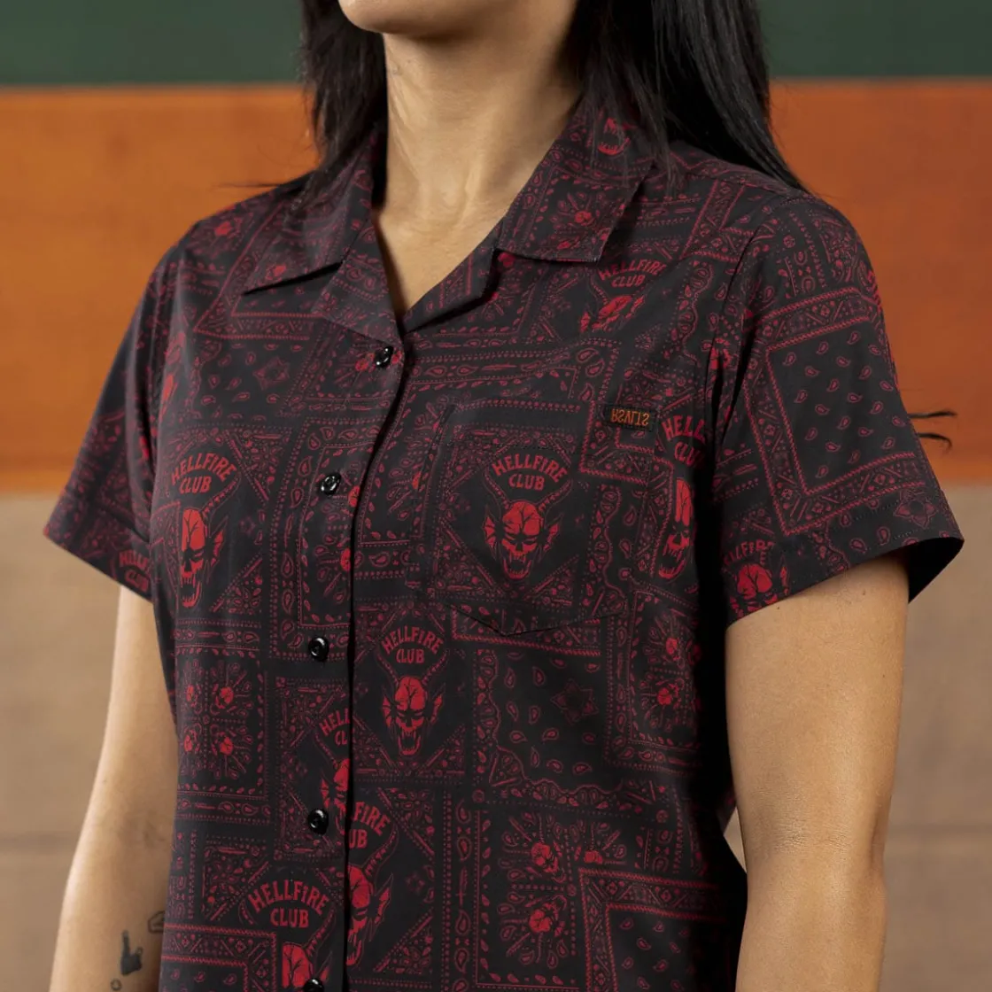 Stranger Things|Stranger Things "Welcome to Hellfire" – Women's KUNUFLEX Short Sleeve Shirt