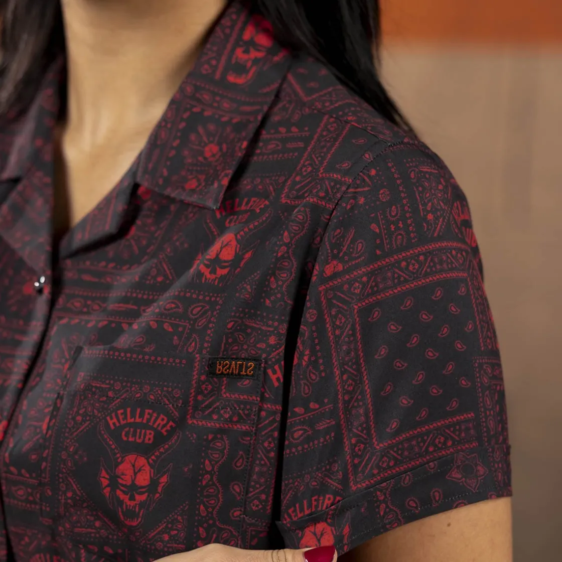 Stranger Things|Stranger Things "Welcome to Hellfire" – Women's KUNUFLEX Short Sleeve Shirt