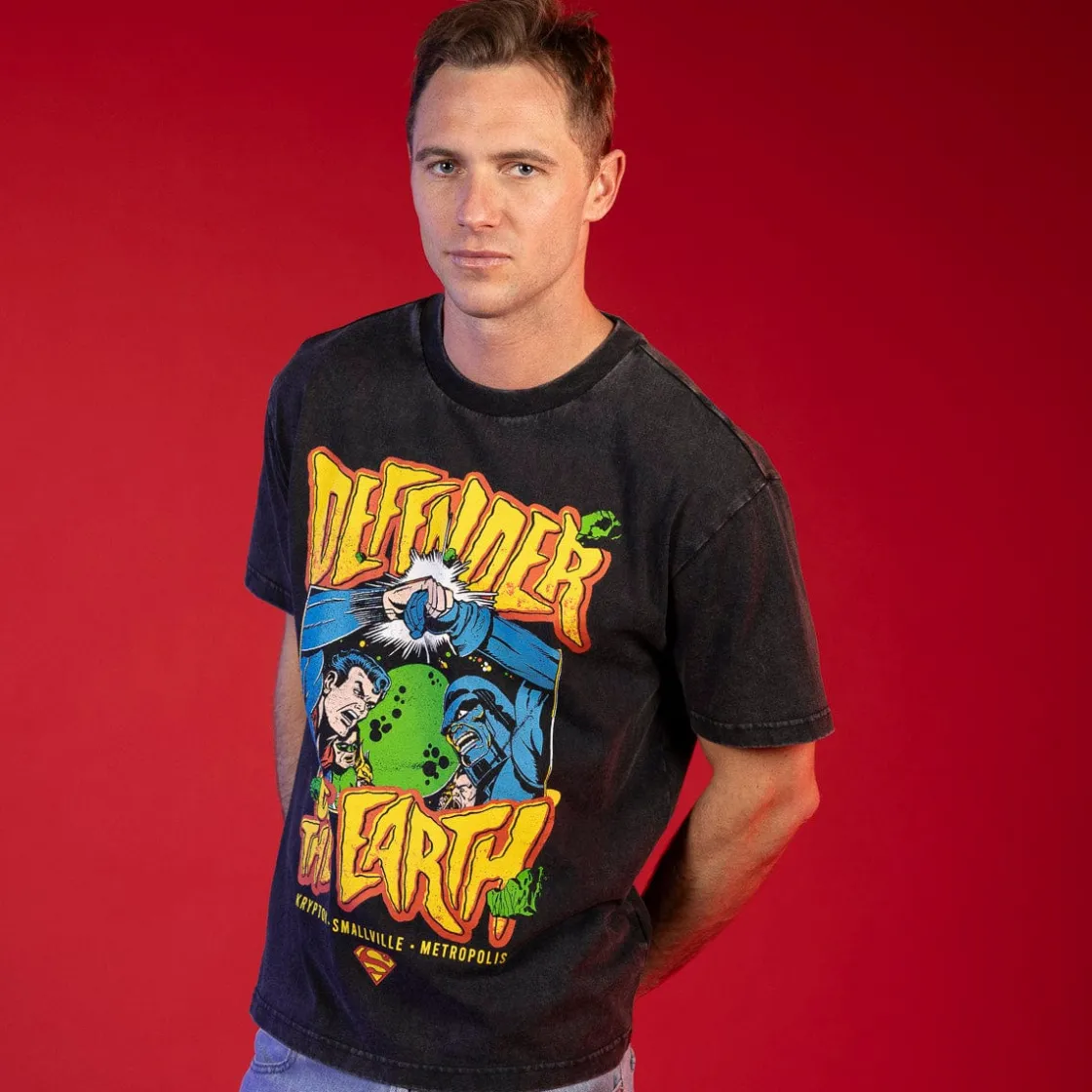 Superman|Dc|Superman ™ "Defender of the Earth" – Vintage Crewneck Tee